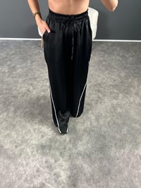 Siyah Saten Şeritli Beli Lastikli Pantolon GausPANTOLONGUU004470