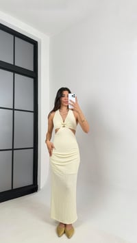 Ekru Boyundan Bağlamalı Astarlı Gold Yıldız Tokalı Dekolteli Bürümcük Elbise Gaus00582GausELBİSEGU1002356