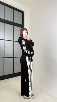 Siyah Şerit Detaylı Sweatshirt Beli Lastikli Eşofman Şardonlu Takım GAUS-01073GAUSTAKIMGAUS-01073