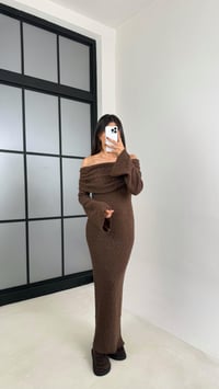 Kahve Madonna Yaka Tasarım Uzun Triko Elbise GAUS-00126GAUSDressesGAUS-00126