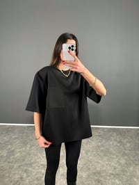 Siyah Vatkalı Scuba Arkası Fermuarlı TshirtGausTSHIRTGU004360