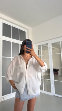 Beyaz Oversize Tencel Gömlek GAUS-01698GAUSGÖMLEKGAUS-01698