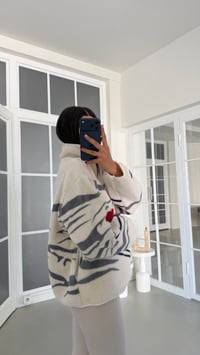 Ekru Kızak Desenli Yarım Fermuarlı Polar Sweatshirt GAUS-01916 GAUS-01931GAUSSWEATSHIRTGAUS-01931