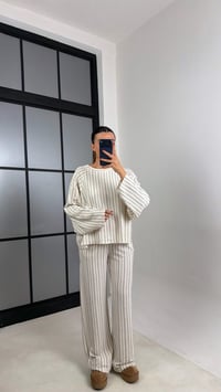 Ekru Şerit Desenli Kazak Beli Lastikli Pantolon Takım GAUS-00702GAUSSuitsGAUS-00702