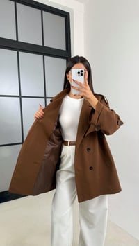 Acı Kahve Astarlı Cep Detaylı Kuşaklı Kısa Trençkot GAUS-00192GAUSTRENÇKOTGAUS-00192