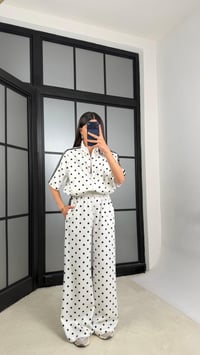 Beyaz Ceket Beli Lastikli Pantolon Puantiye Desenli Tasarım Takım GAUS-01432GAUSTAKIMGAUS-01432