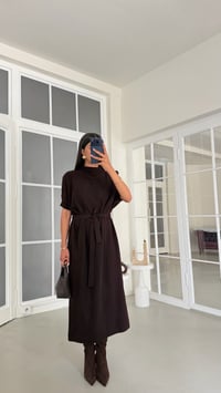 Acı Kahve Kuşaklı Triko Midi Elbise GAUS-02144GAUSELBİSEGAUS-02144