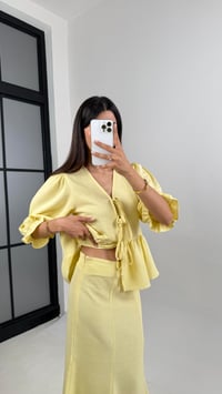 Sarı Önden Bağlama Detaylı Balon Kol Bluz Etek İkili Pinterest Keten Takım Gaus00570 GausTAKIMGU1002330