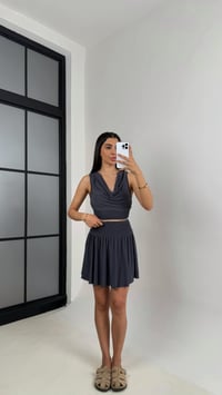 Antrasit Degaje Yaka Beli Lastikli Crop Etek İthal Kumaş Takım Gaus00555GausTAKIMGU1002292