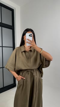 Haki Polo Yaka Yarasa Kol Bluz Şalvar Pantolon Md Muadil Premium Keten Takım Gaus00542GausTAKIMGU1002261