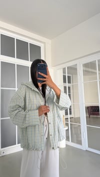 Açık Yeşil Çıtçıt Düğmeli Kareli Kapüşonlu Yağmurluk GAUS-02001GAUSJacketsGAUS-02001