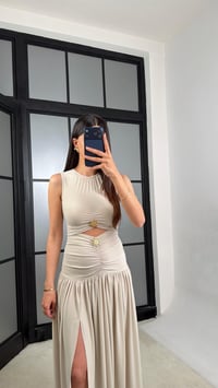 Taş Gold Toka Detaylı Yırtmaçlı Premium Elbise GAUS-01530GAUSELBİSEGAUS-01530