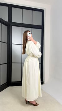 Soft Sarı Düğme Detaylı Kuşaklı Vual Kumaş Elbise GAUS-01263GAUSELBİSEGAUS-01263