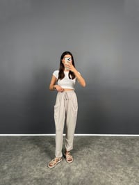 Pilea Beli Lastikli Önden Cepli Rahat Kumaş Taş Şalvar PantolonGausPANTOLONGU008553