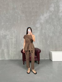 Kahve Omuz Detaylı Kuşaklı Keten Takım Gaus00188GausTAKIMGU1001433