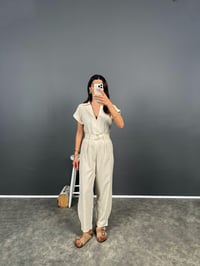 Tatissi Taş Kemer Bağlamalı V Yaka Keten TulumGausTULUMGU008409