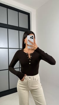 Acı Kahve Uzun Kol Çıtçıt Detaylı Basic Bluz GAUS-00179GAUSBLUZGAUS-00179