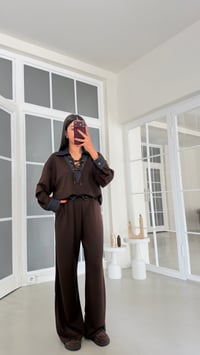 Acı Kahve Kuşgözü İpli Bluz Beli Lastikli Pantolon Denim Detaylı Takım GAUS-02305GAUSTAKIMGAUS-02305