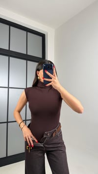 Acı Kahve Balıkçı Yaka Sıfır Kol ZR Model Bodysuit GAUS-00942GAUSBODYSUİTGAUS-00942