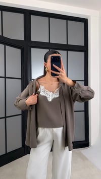 Haki Dantel Detaylı Birleşik Atlet Gömlek İkili Tencel Gömlek  GAUS-01181GAUSTAKIMGAUS-01181