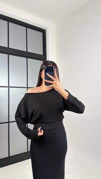 Siyah Kayık Yaka Modal Kumaş Bluz GAUS-00795GAUSBLUZGAUS-00795