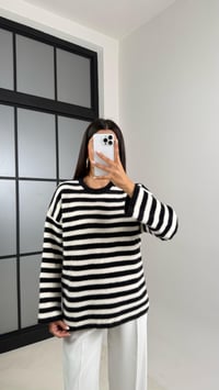 Beyaz Siyah Çizgili Yumuşak Dokulu Kazak GAUS-00467GAUSKAZAKGAUS-00467