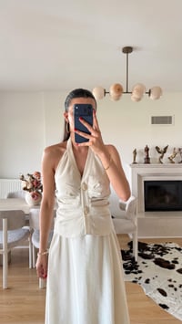 Krem Halter Yaka Gold Toka Detaylı Bluz Etek İkili Premium Takım GAUS-01631GAUSTAKIMGAUS-01631