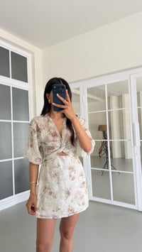 Kahve Transparan Çiçek Desenli Mini Elbise GAUS-01665GAUSELBİSEGAUS-01665