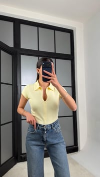 Sarı Polo Yaka Fermuarlı Basic Bluz GAUS-01467GAUSBLUZGAUS-01467