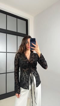Siyah Transparan Önü Bağlamalı Bluz GAUS-01146GAUSBLUZGAUS-01146