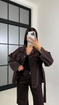 Acı Kahve Kuşaklı Denim Takım GAUS-00221GAUSTAKIMGAUS-00221