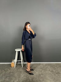 Miel Lacivert Balon Kol Önden Yırtmaçlı Kemerli Saten ElbiseGausELBİSEGU008887