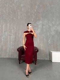 Bordo Göğüs Gold Toka Detaylı Tasarım Elbise Gaus00122GausELBİSEGU1001278