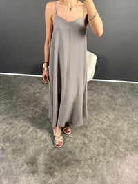 Rea Gri İp Askılı Salaş Uzun ElbiseGausELBİSEGU004717