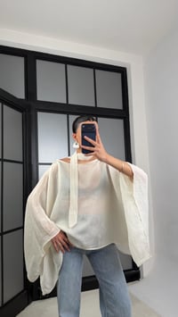 Krem Yarasa Kol Fular Detaylı Transparan Bluz GAUS-01294GAUSالبلوزات GAUS-01294