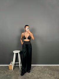 Rita Siyah Beli Lastikli Cep Detaylı Saten PantolonGausPANTOLONGU008917