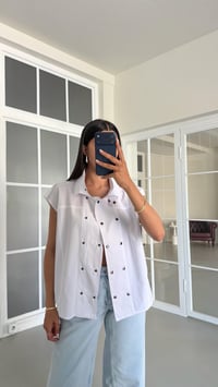 Beyaz Sıfır Kol Çıtçıt Düğmeli Gömlek GAUS-01639GAUSShirtGAUS-01639