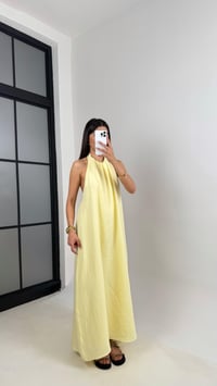 Sarı Boyundan Bağlamalı Müslin Elbise Gaus00588GausELBİSEGU1002374