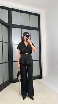 Siyah Gold Toka Detaylı Vatkalı Bluz Beli Lastikli Pantolon İkili Takım GAUS-01344GAUSSuitsGAUS-01344