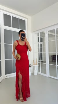 Kırmızı Dantelli Yırtmaç Detaylı Tasarım Elbise GAUS-01750GAUSELBİSEGAUS-01750
