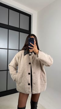 Ekru Deri Yaka Detaylı Astarlı Peluş Ceket GAUS-00595GAUSCEKETGAUS-00595