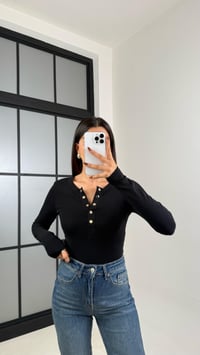 Siyah Uzun Kol Çıtçıt Detaylı Basic Bluz GAUS-00179GAUSBLUZGAUS-00179