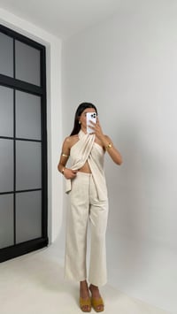 Taş Boyundan Bağlamalı Sırt Dekolteli Bluz Pantolon Tasarım İkili Keten Takım Gaus00684GausTAKIMGU1002579