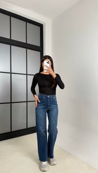 Mavi Yüksek Bel Düz Kesim Eskitme Jean GAUS-00549GAUSDENİM PANTOLONGAUS-00549