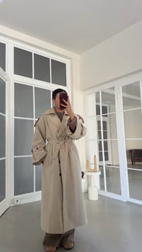 Bej Yırtmaç Detaylı Astarlı Kuşaklı Premium Trençkot GAUS-02246GAUSTRENÇKOTGAUS-02246