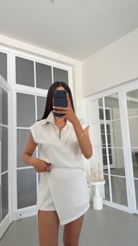 Beyaz Fermuarlı Bluz Şort Etek İkili Modal Kumaş Takım GAUS-01820GAUSSuitsGAUS-01820
