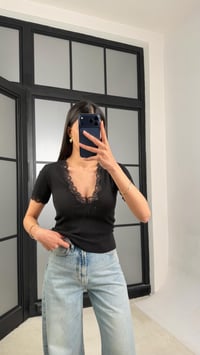 Siyah Dantel Detaylı Triko Bluz GAUS-01409GAUSBLUZGAUS-01409