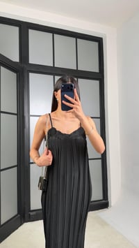 Siyah Ayarlanabilir Askılı Piliseli ZR Model Elbise GAUS-01375GAUSELBİSEGAUS-01375