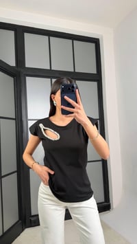 Siyah Vatkalı Taş Detaylı Muadil Bluz GAUS-01282GAUSالبلوزات GAUS-01282