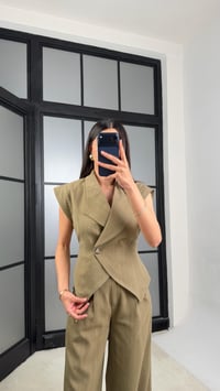 Yeşil Kuşaklı Yelek Pantolon İkili Keten Takım GAUS-01447GAUSTAKIMGAUS-01447